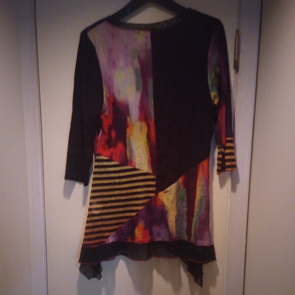 Lior Paris top multicolor geometric art L Lightly used! - Picture 4 of 6